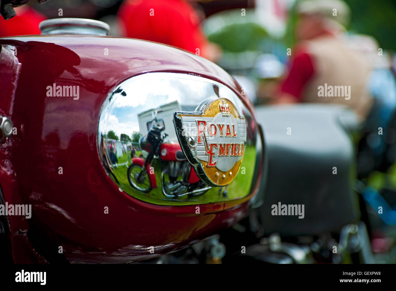 Emblema su una Royal Enfield moto serbatoio benzina. Foto Stock