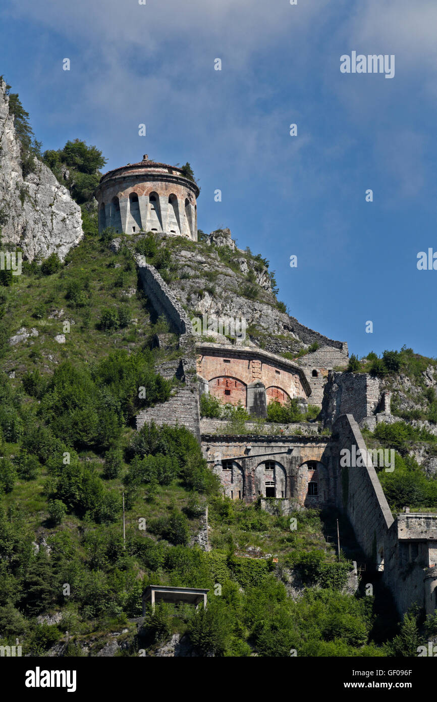 Rocca D Anfo Fortezza Storica Anfo Lago D Idro Lombardia Italia 