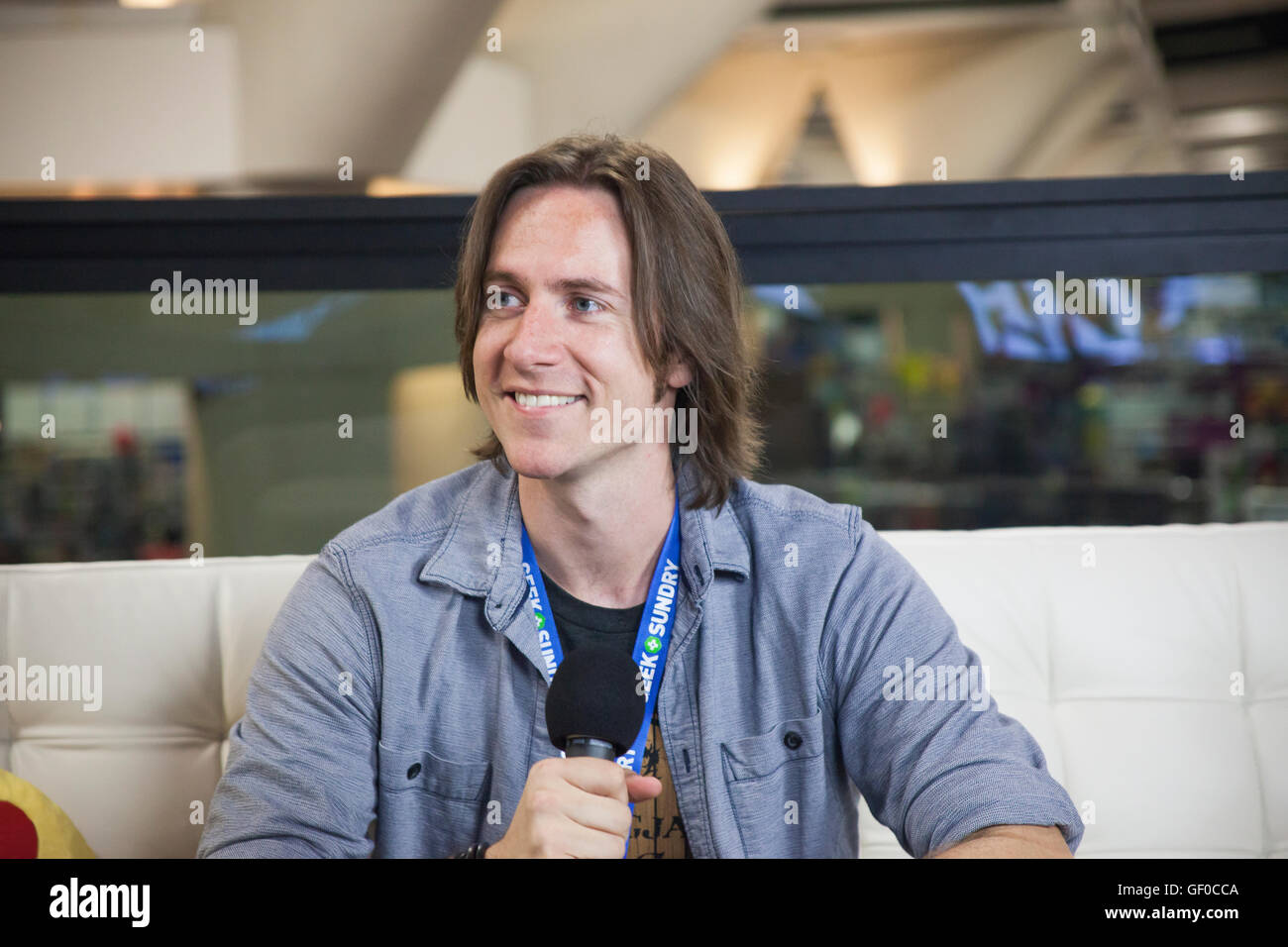 SAN DIEGO COMIC CON: Luglio 22, 2016. Ruolo critico Game Master Matthew Mercer e attore Marisha Ray intervistata. Foto Stock