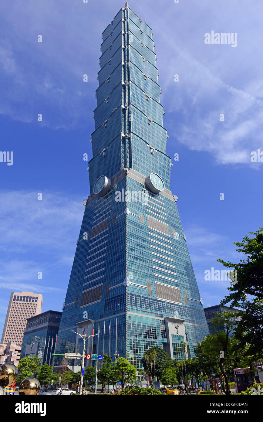 Taipei 101, un centro finanziario, mall e indirizzo prestigioso per corporate inquilini Foto Stock