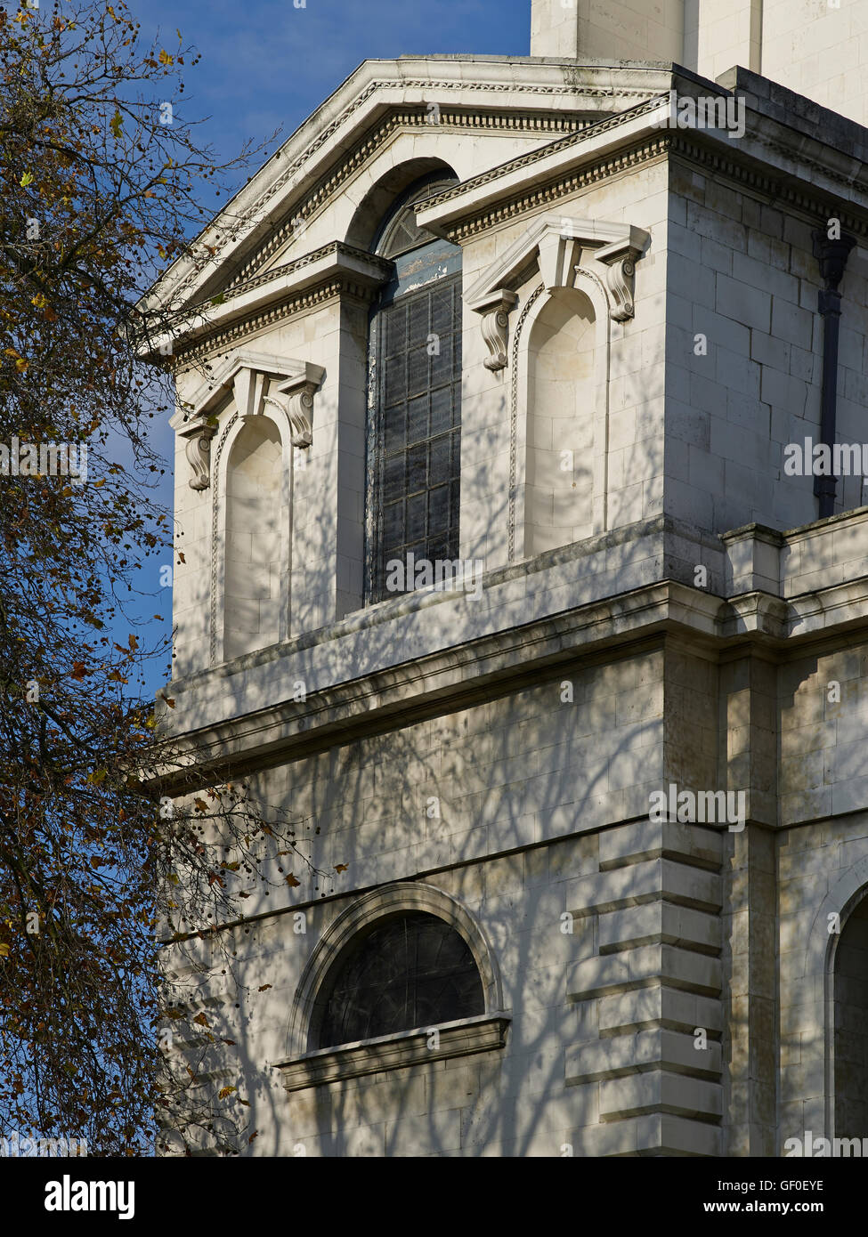 St Anne's Limehouse angolo sud-occidentale; da Nicholas Hawksmoor 1714-27. Foto Stock