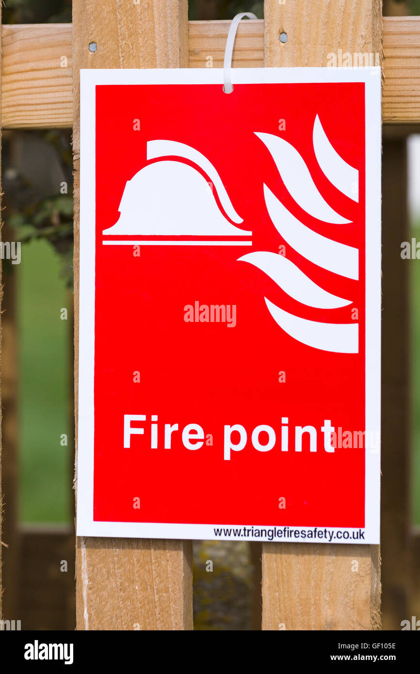 Cartello con la scritta Fire Point presso il New Forest & Hampshire County Show, Brockenhurst, Hampshire UK a luglio Foto Stock