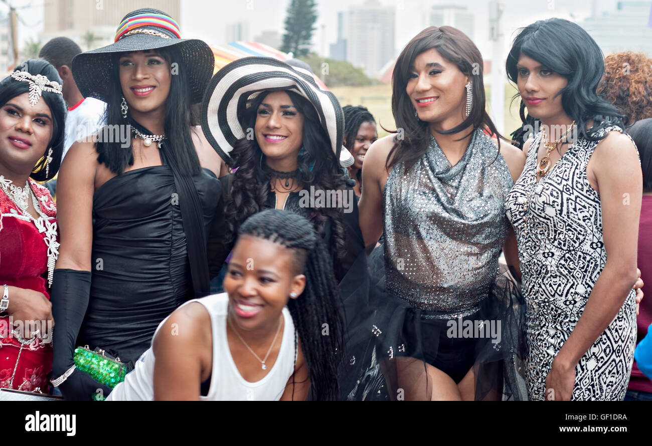 DURBAN, Sud Africa - Luglio 23, 2016: Gay Pride celebrazione e sfilata a North Beach Foto Stock