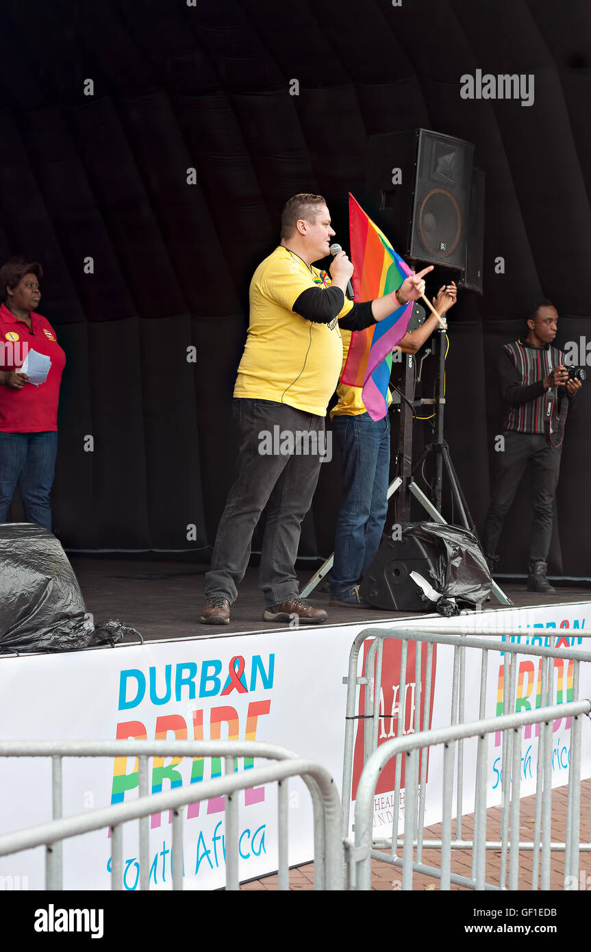 DURBAN, Sud Africa - Luglio 23, 2016: Gay Pride celebrazione e sfilata a North Beach Foto Stock