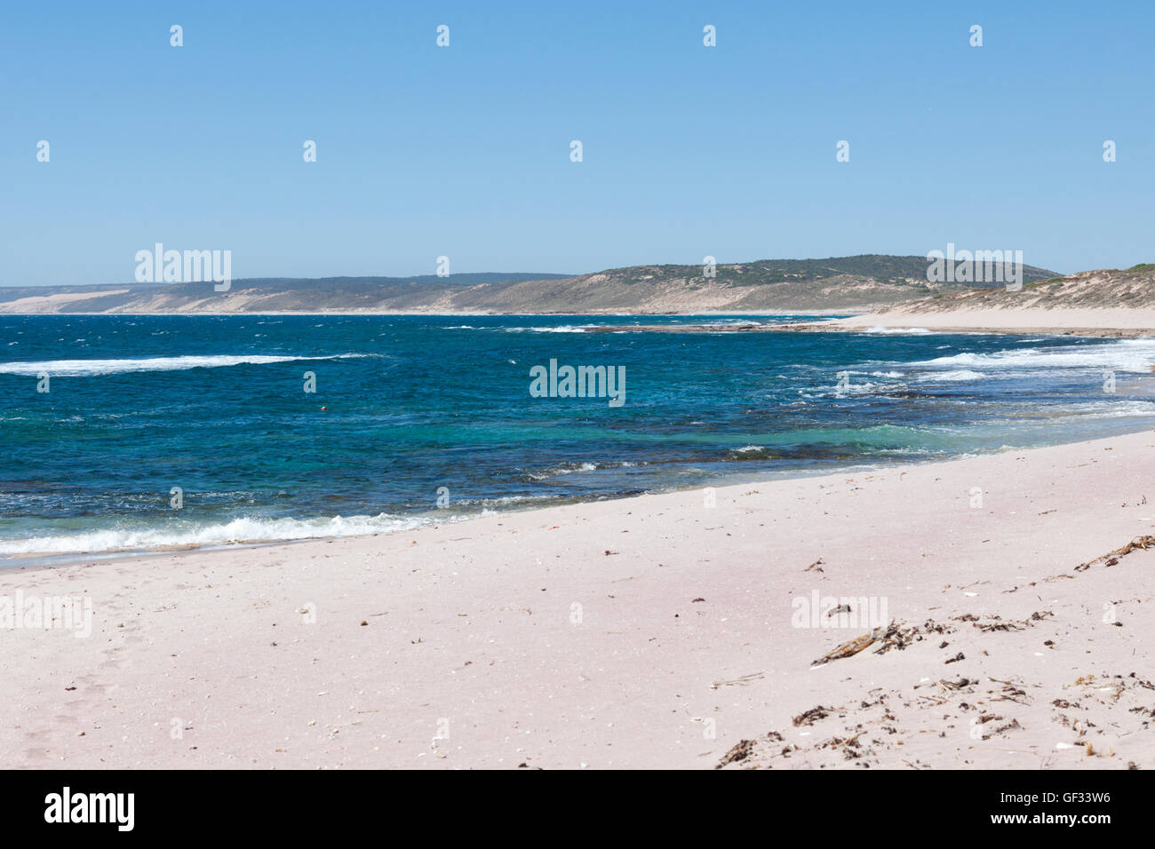 Vedute costiere. Vista oceano Western Australia mare cielo rocce di sabbia reale colori blu Foto Stock