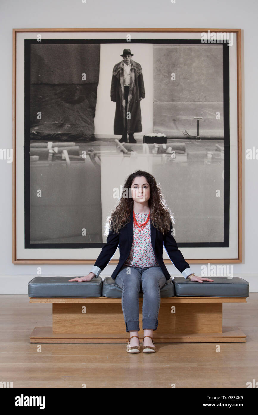 Edinburgh, Regno Unito. 28 Luglio, 2016. Premere view per il punto di riferimento mostra artista CAMERE: Joseph Beuys - un linguaggio di disegno e una foto-opportunità per il display senza precedenti Richard Demarco & Joseph Beuys - Una partnership unica. Credito: pak@ Mera/Alamy Live News Foto Stock