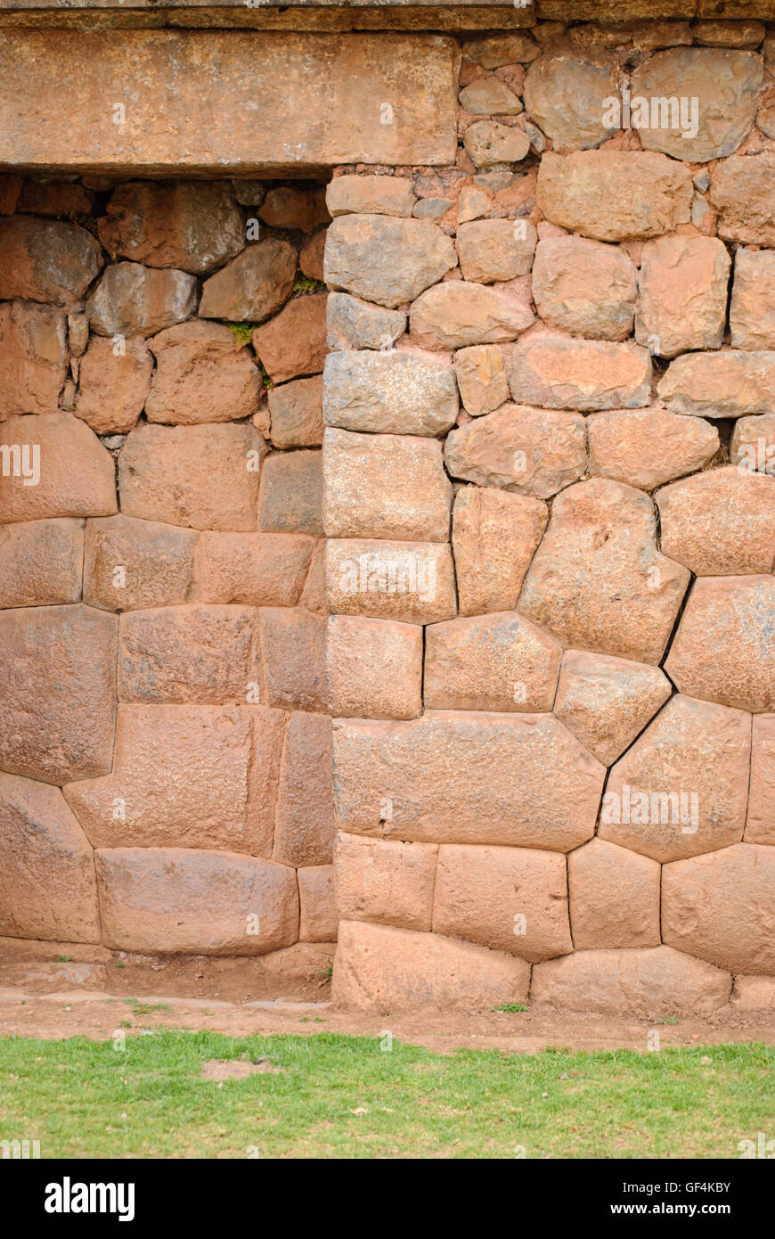 Muro di pietra presso le rovine di Chinchero Foto Stock