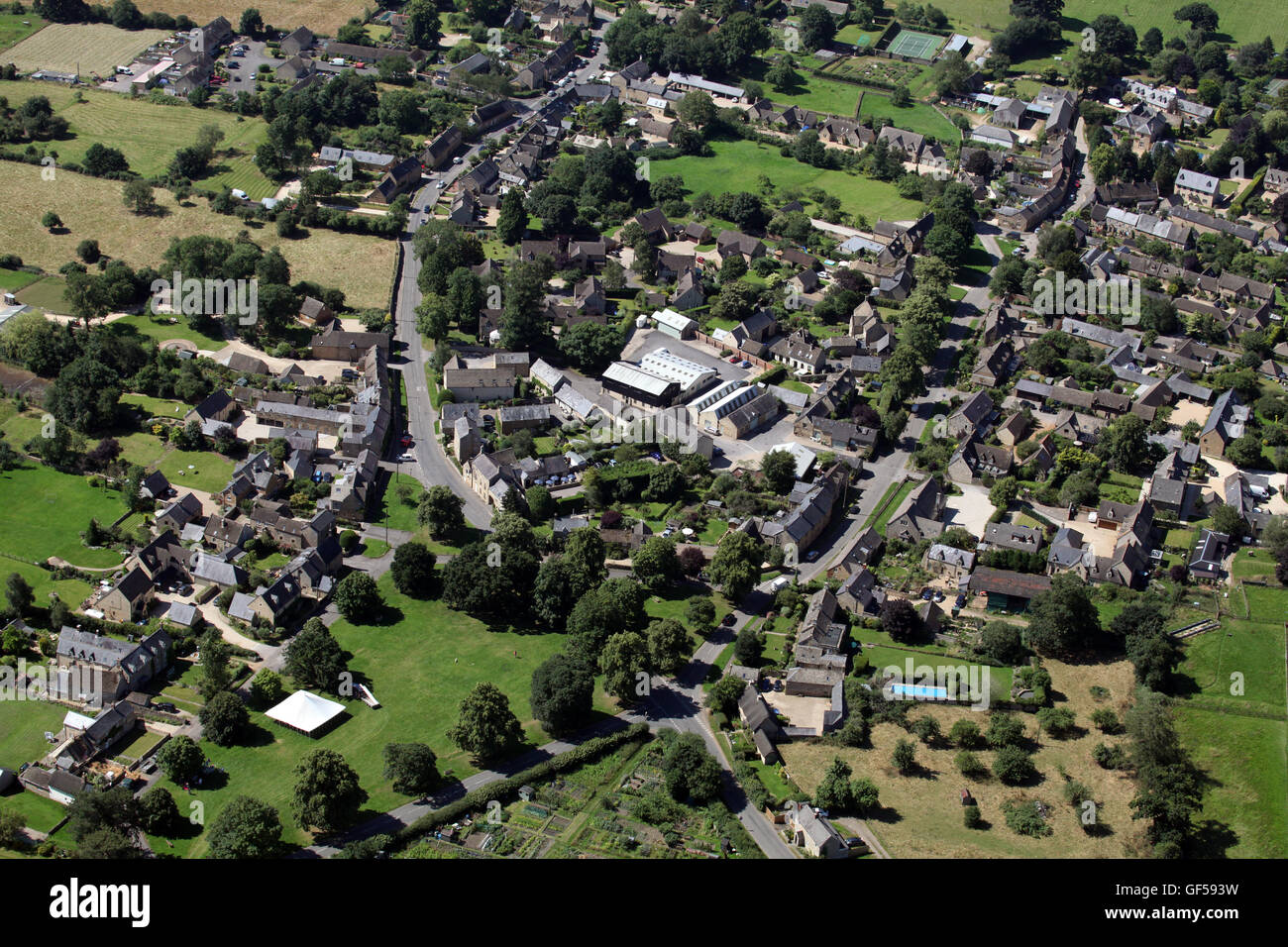 Vista aerea del Oxfordshire village di Kingham, REGNO UNITO Foto Stock