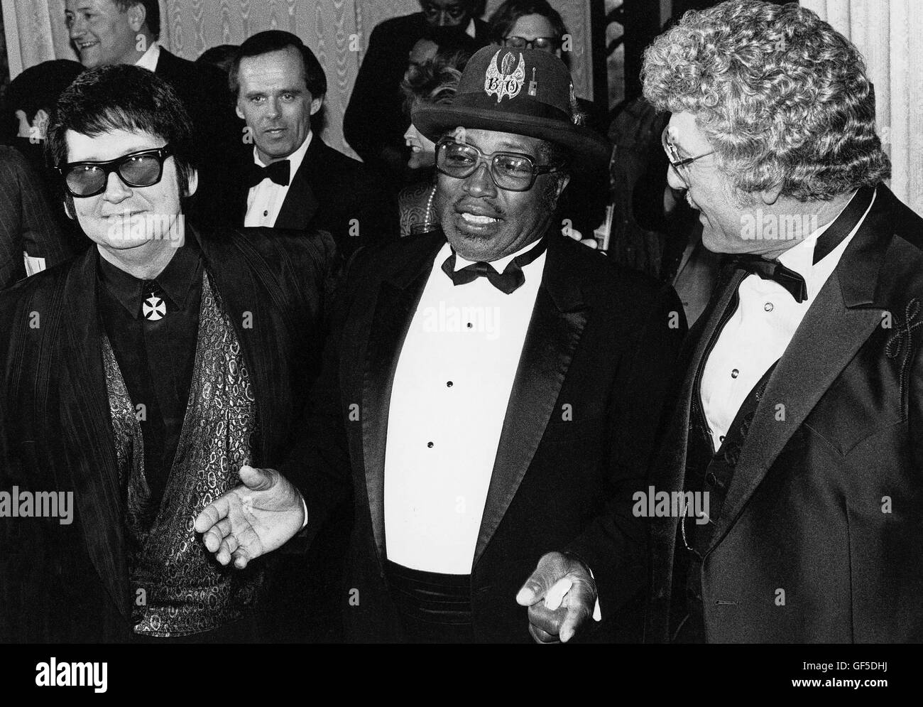 Roy Orbison, Bo Diddley & Carl Perkins a seconda annua del Rock & Roll Hall of Fame cerimonia di induzione nella città di New York il 21 gennaio 1987. © Gary Gershoff / MediaPunch Foto Stock