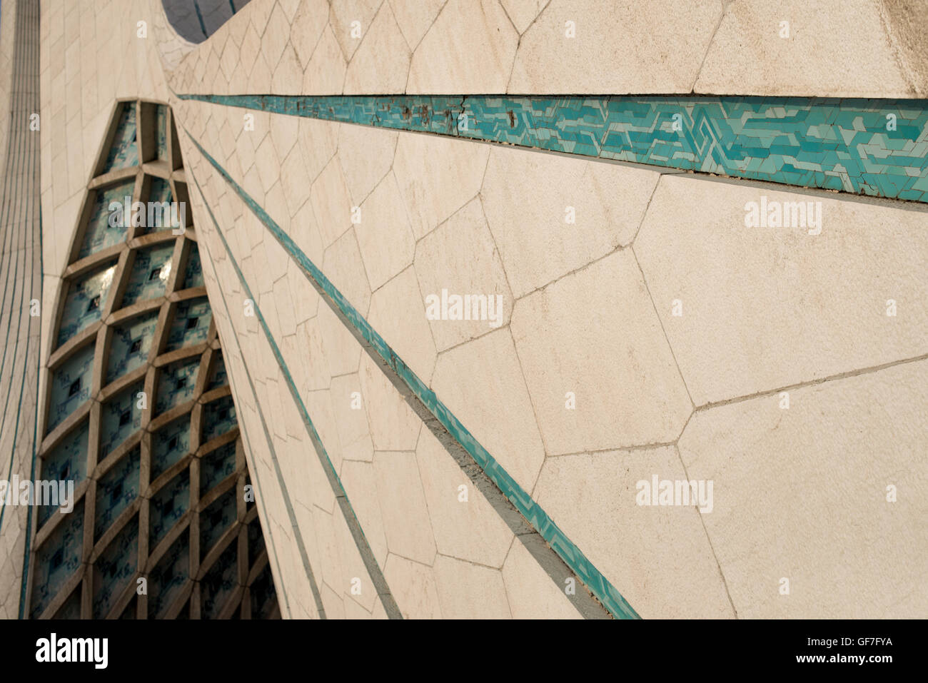 Borj-e Azadi (Liberty Torre). La torre costruire come un monumento segna l'entrata ovest della città ed era il simbolo di Teheran. Foto Stock