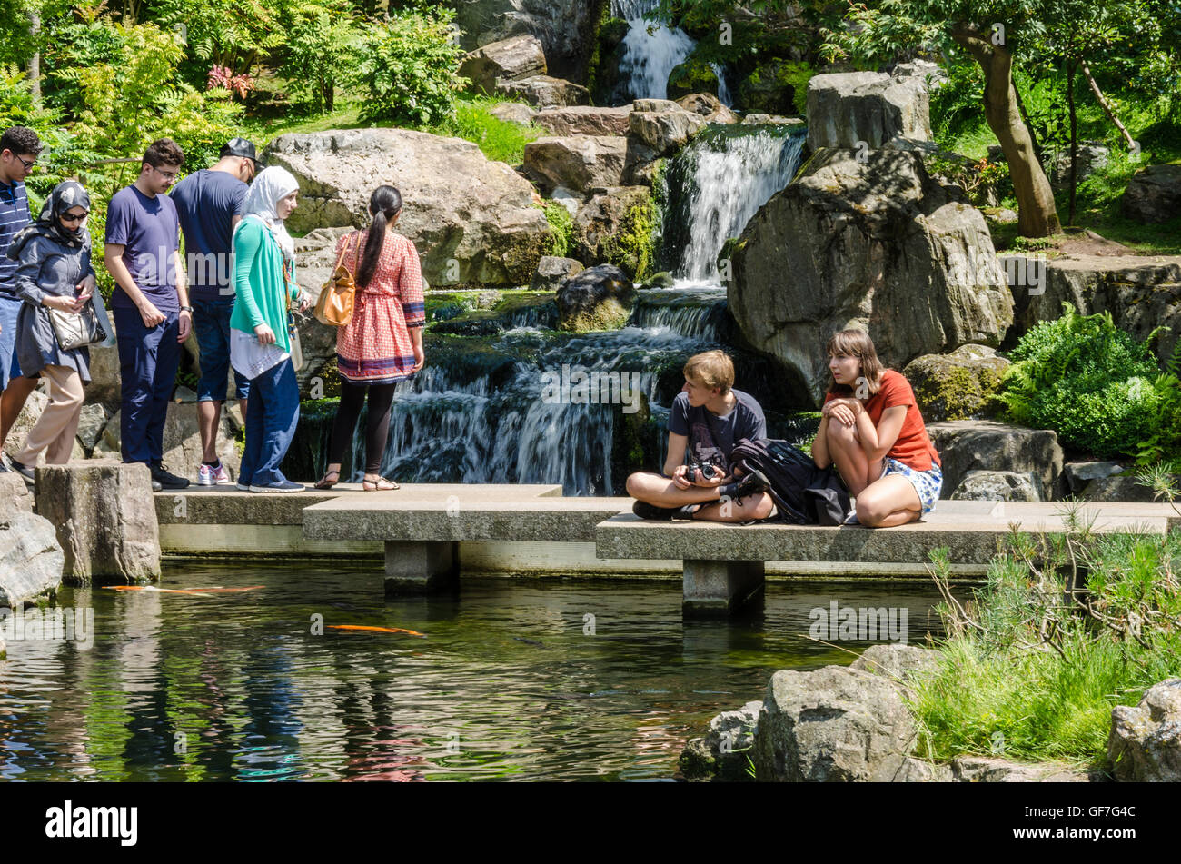 Una vista del giardino di Kyoto in Holland Park, Londra. Foto Stock