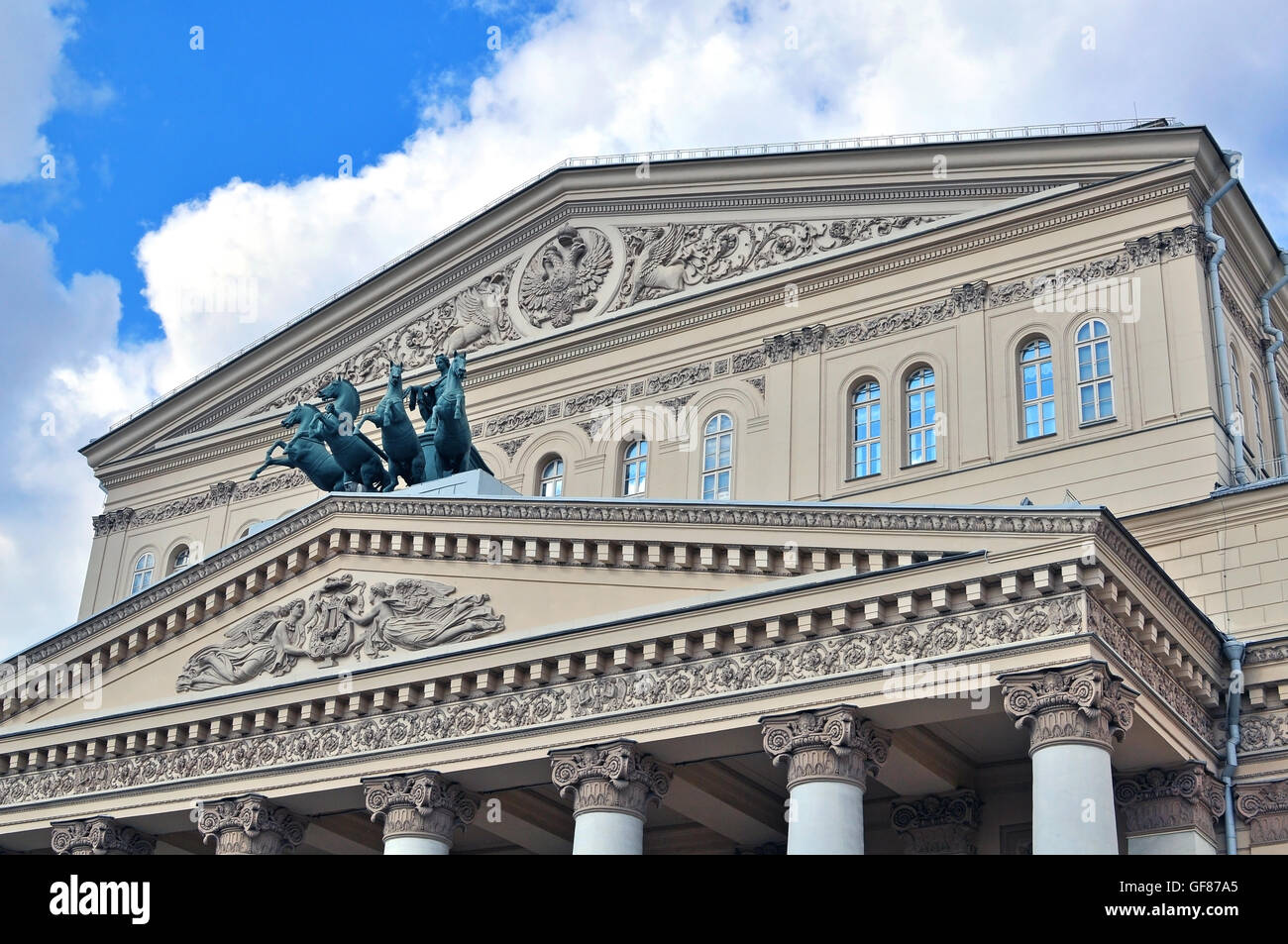 La facciata della grande teatro di Mosca, Russia Foto Stock