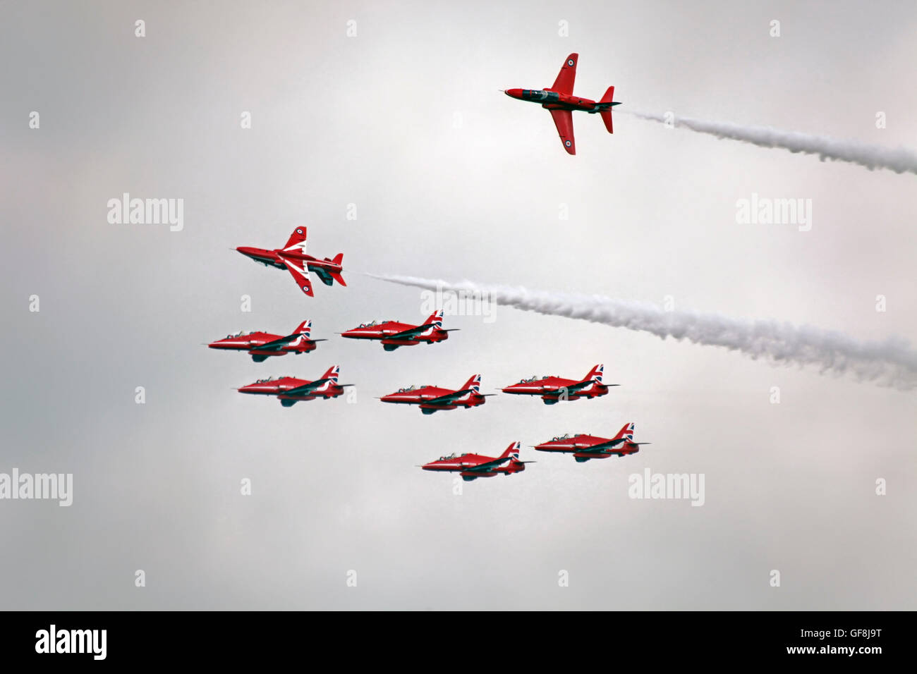 Le frecce rosse aerobatic team della RAF eseguire a Bray Display aria 2016. L'Irlanda Foto Stock