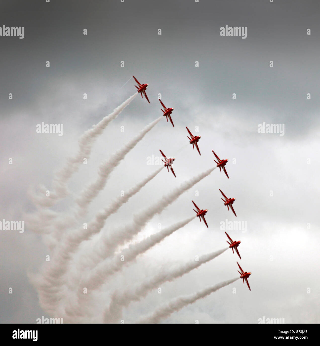 Le frecce rosse aerobatic team della RAF eseguire a Bray Display aria 2016. L'Irlanda Foto Stock