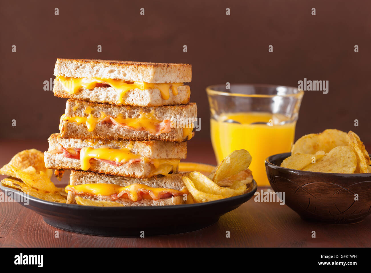 Formaggio alla griglia e sandwich di pancetta Foto Stock