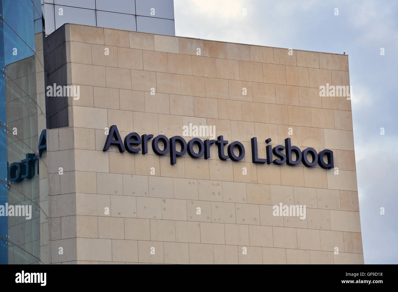 Aeroporto internazionale di segno di Lisbona, Portogallo Foto Stock