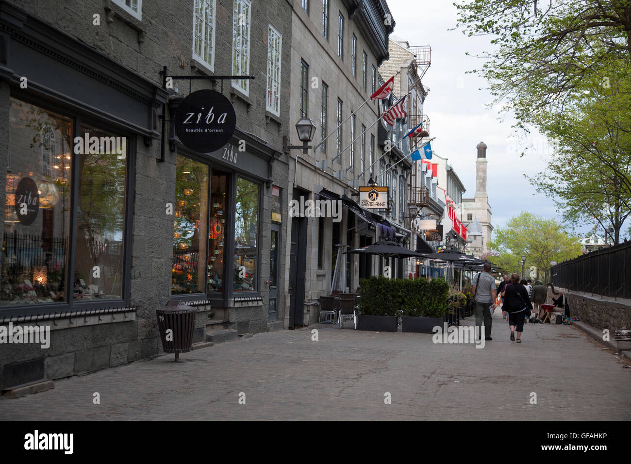 QUEBEC CITY - 24 Maggio 2016: Rue Saint Louis in Old Quebec City, è fiancheggiata da edifici storici che sono ora serve come hote Foto Stock