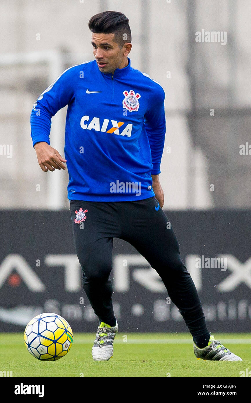 William durante il Corinthians formazione tenutosi a CT Joaquim grava, zona est di S?o Paulo. Il team si sta preparando per lo scontro contro il International di domenica valida per Brasileir?o 2016 Chevrolet. Foto Stock