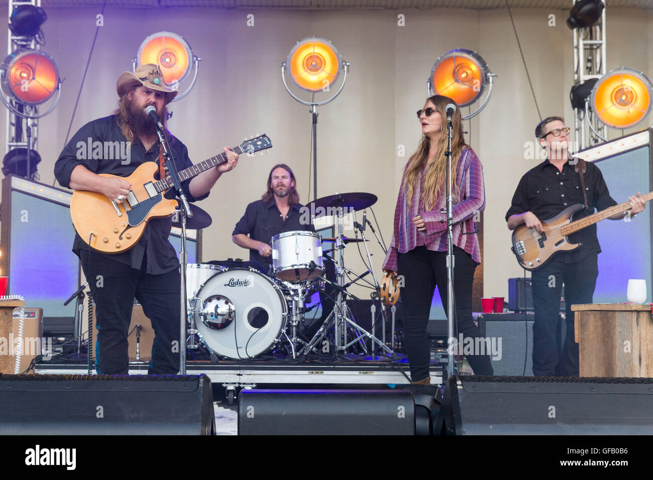 Chicago, Illinois, Stati Uniti d'America. Il 30 luglio, 2016. CHRIS STAPLETON, DEREK MIXON, MORGANE STAPLETON e J.T. Cura eseguire live durante il Lollapalooza Music Festival al Grant Park di Chicago, Illinois Credit: Daniel DeSlover/ZUMA filo/Alamy Live News Foto Stock