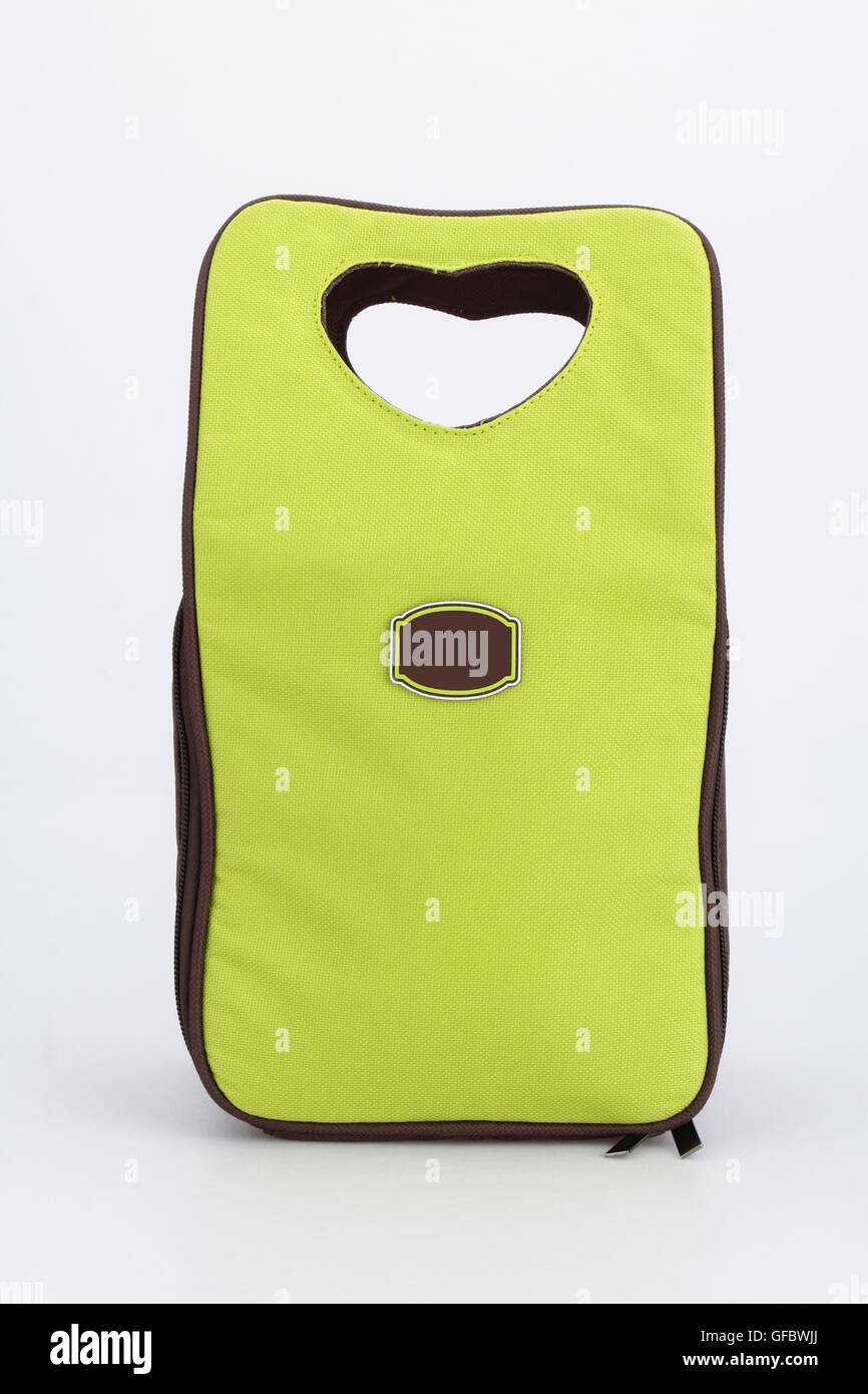 Pila di alimentare i contenitori in plastica isolato su bianco Foto Stock