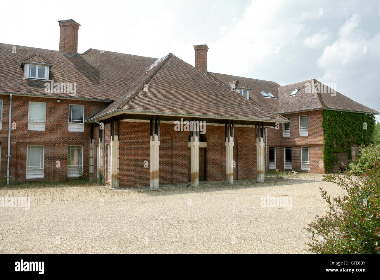 Saliti fino e abbandonata Sunninghill Park 'SouthYork' ex casa del TRH il Duca e la duchessa di York, Sunninghill, Inghilterra. Foto Stock