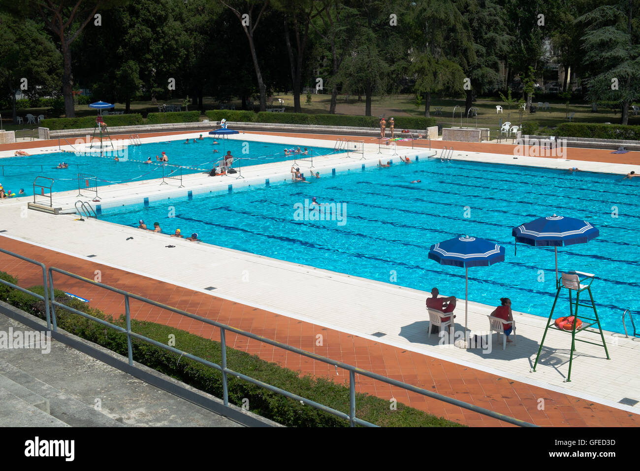 Piscina Costoli, Firenze , Italia. Panoramica della piscina principale per  il primo Trisome Olympic Games 2016 per la sindrome di Down Foto stock -  Alamy