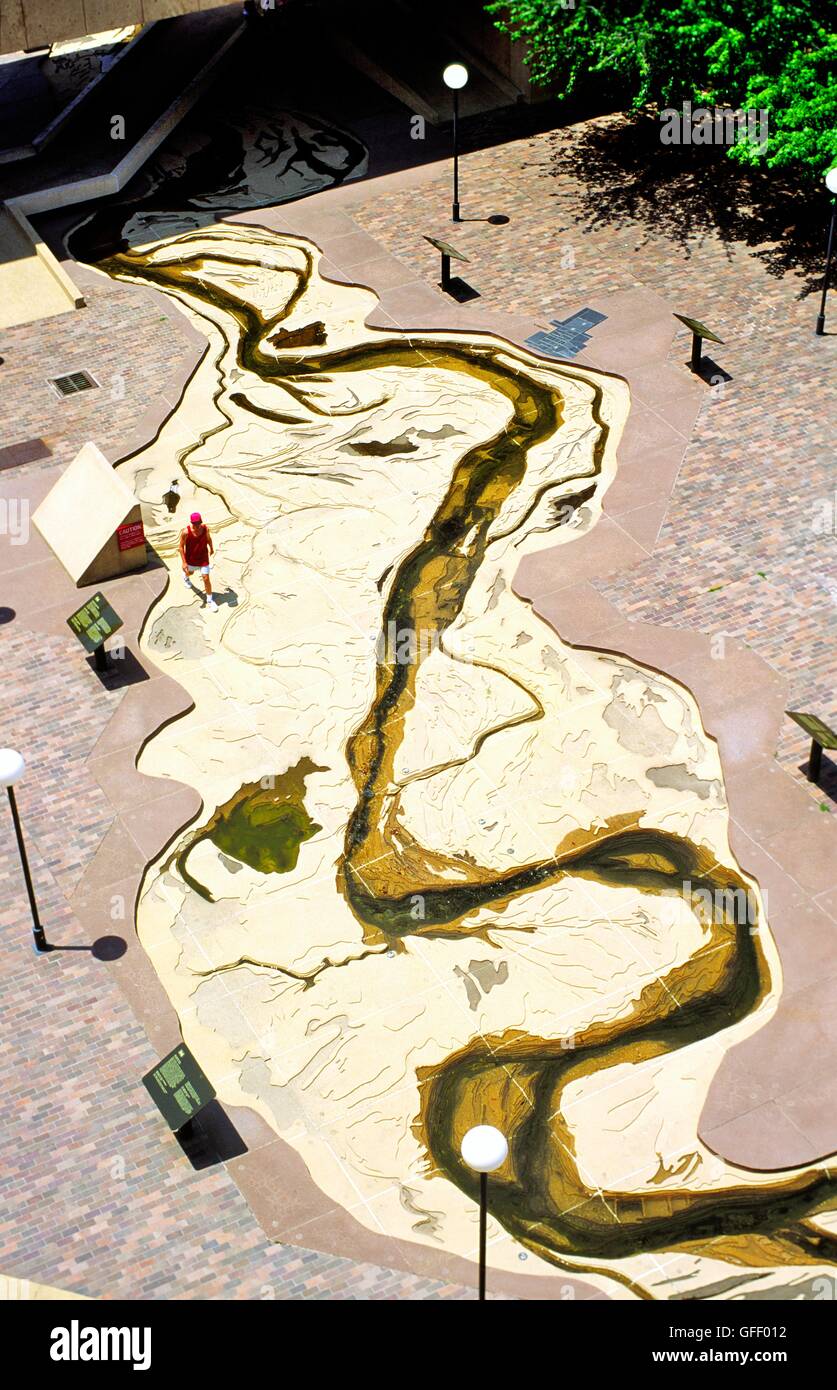 Il fiume a piedi sul mud island, Memphis, Tennessee, Stati Uniti d'America. il modello in scala del fiume Mississippi Foto Stock