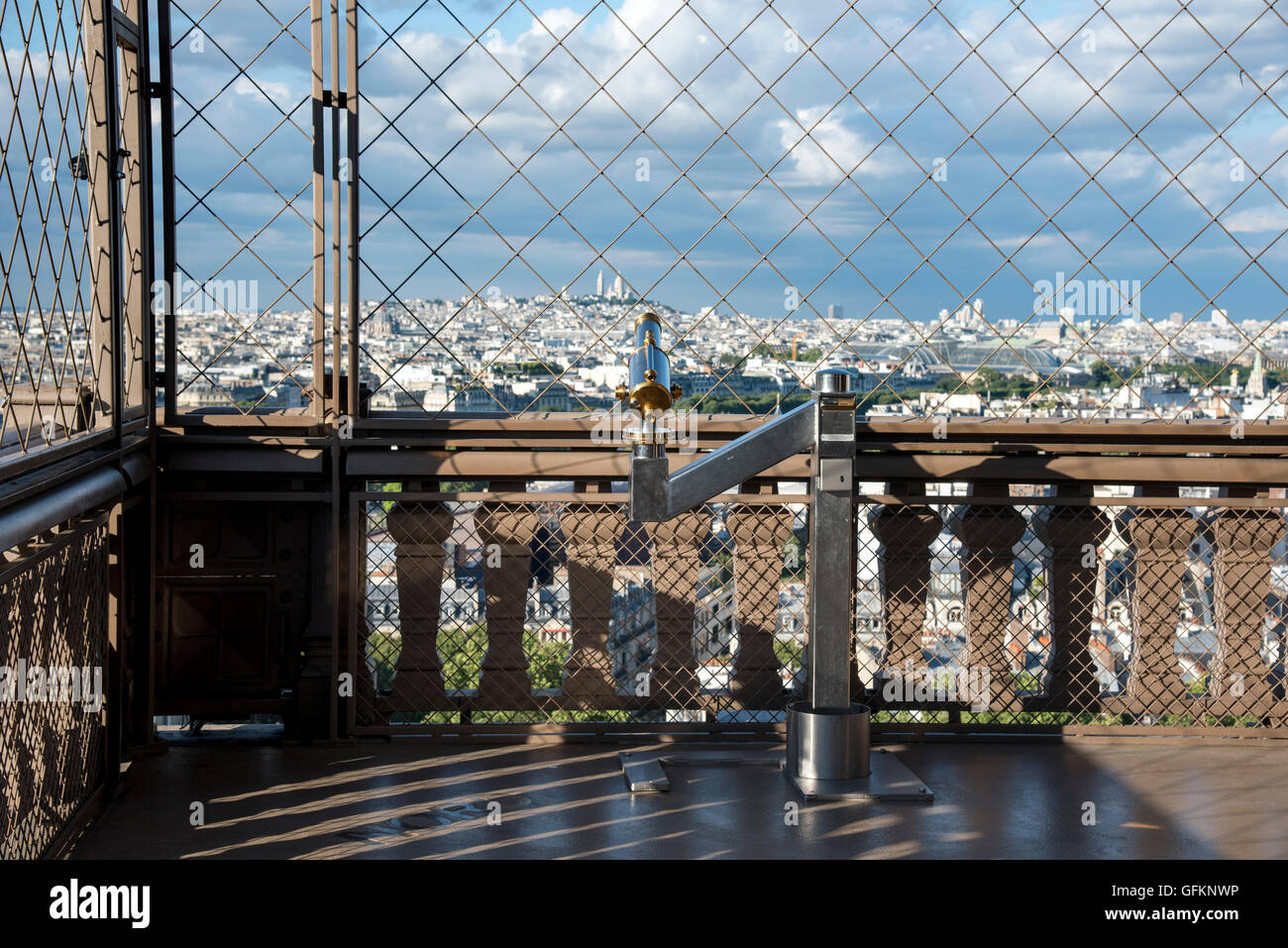 Telescopio punto di visualizzazione Torre Eiffel Foto Stock