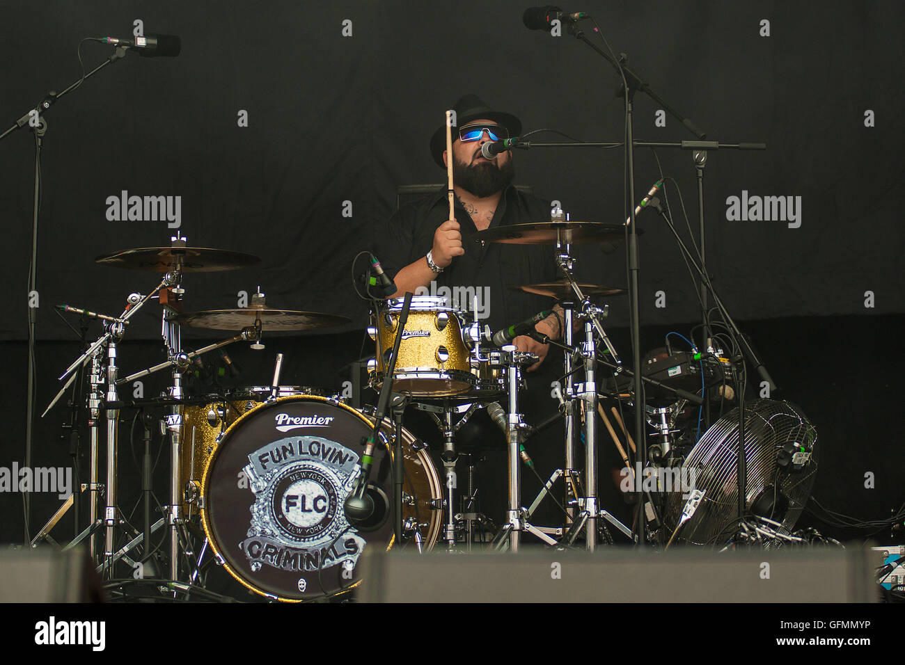 Pikehall, Derbyshire, Regno Unito. 31 Luglio, 2016. Fun Lovin criminali, Huey Morgan, Brian 'Veloce' Leiser' e Frank Benbini, eseguire a Y non Festival, Pikehall, Derbyshire, Regno Unito domenica 31 luglio 2016. Credito: Alex Williams/Alamy Live News Foto Stock