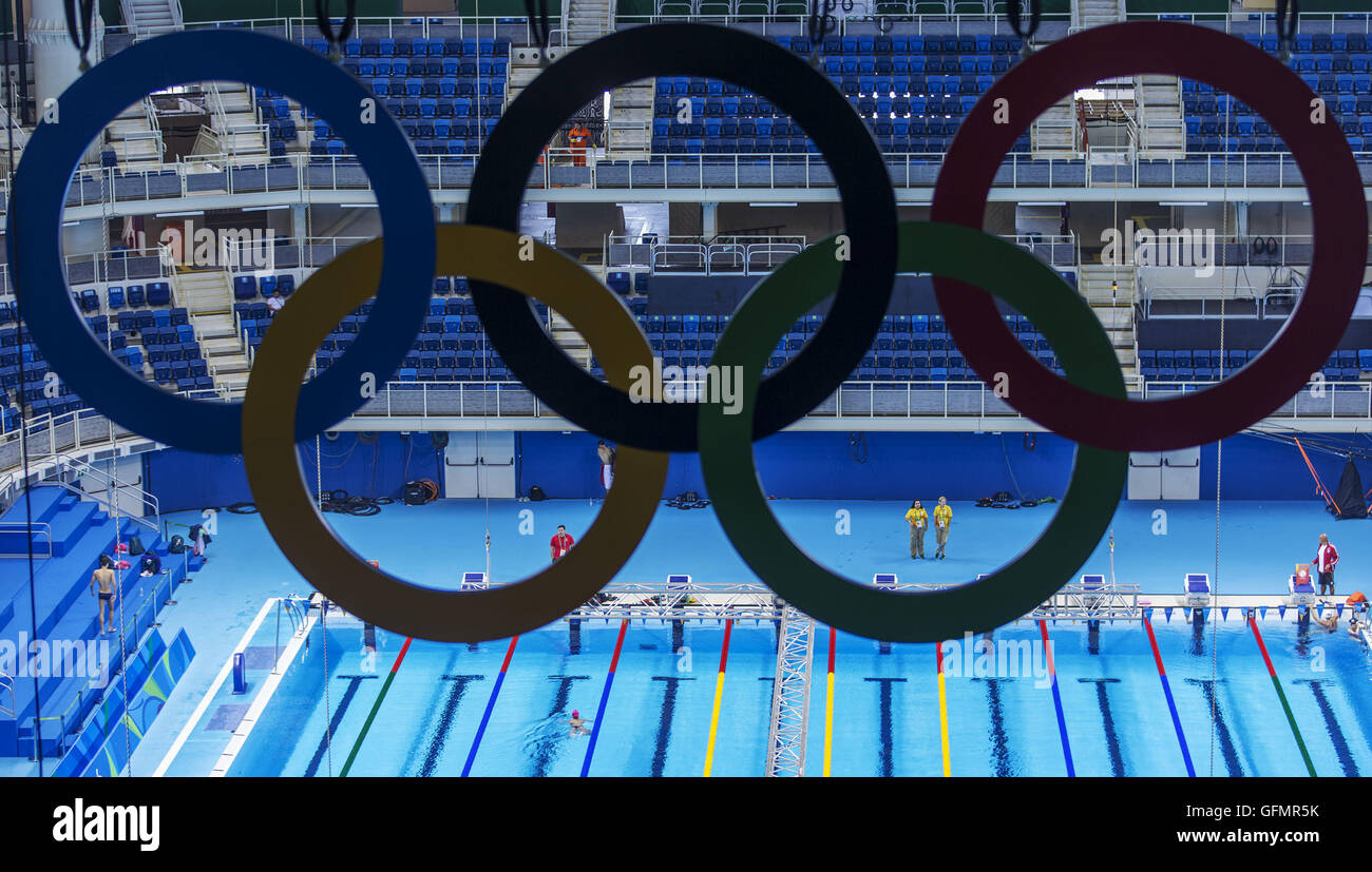 Rio De Janeiro, Brasile. 31 Luglio, 2016. Atleti di nuoto prendere parte a una sessione di formazione presso l'Acquatico Olympic Stadium di Rio de Janeiro, Brasile, 31 luglio 2016. © Maohua Fei/Xinhua/Alamy Live News Foto Stock