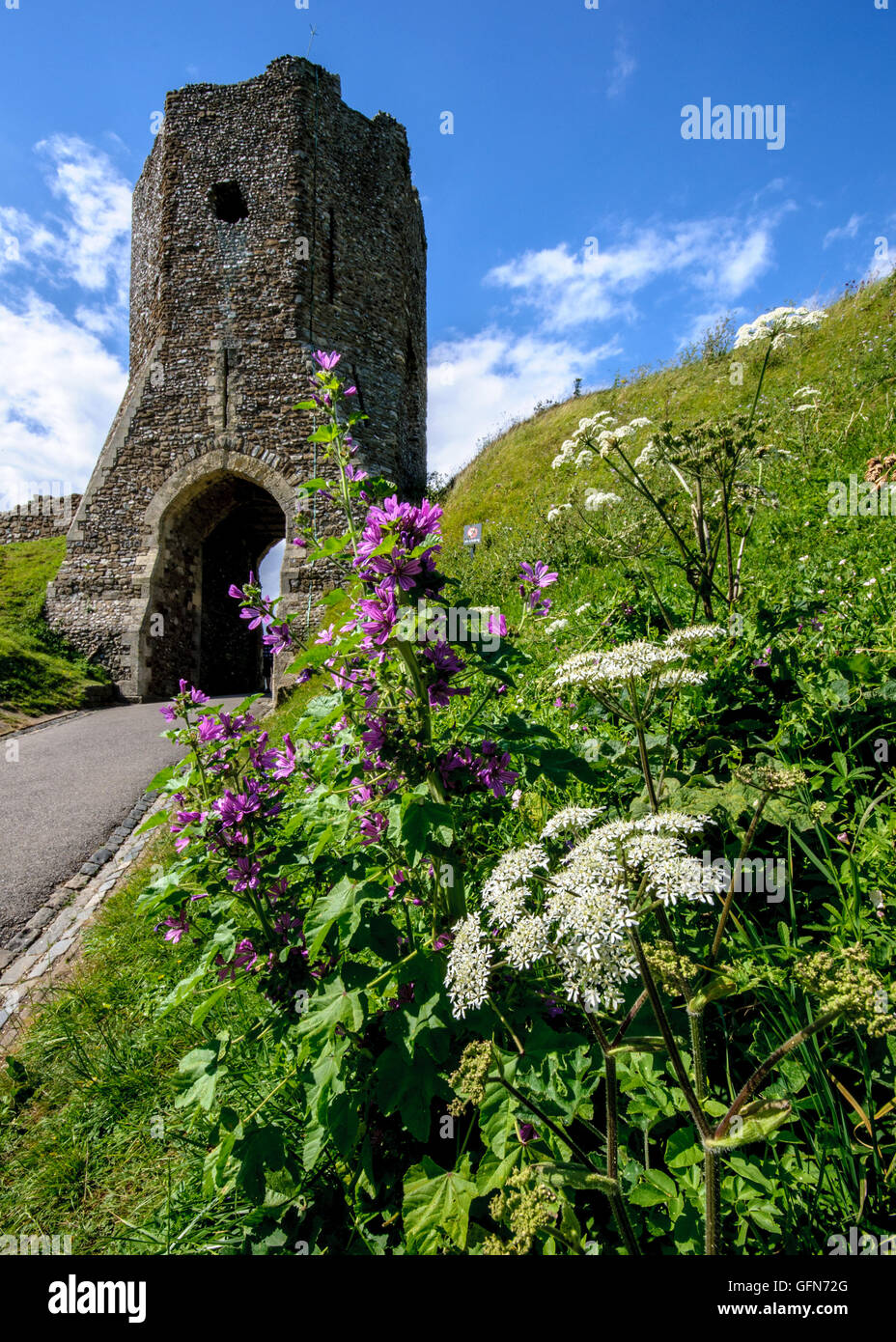 Un gateway nel castello di Dover, Kent, Inghilterra Foto Stock