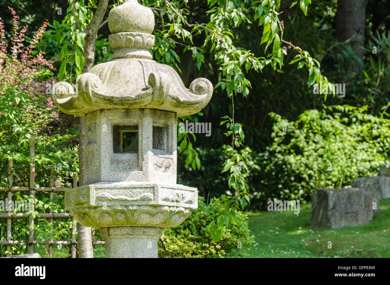 Una immagine della colomba casa di Kyoto Garden a Holland Park, Londra. Foto Stock