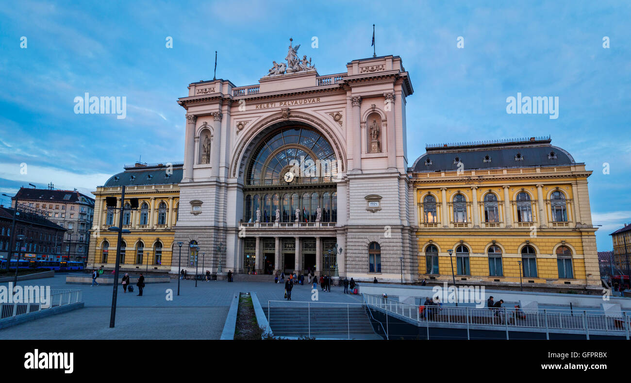 Budapest alla Stazione ferroviaria di Keleti, Budapest, Ungheria Foto Stock