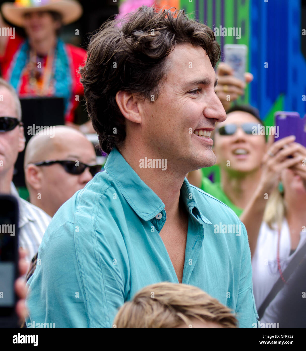Il primo ministro canadese Justin Trudeau marche nel 2016 Vancouver Pride Parade Foto Stock