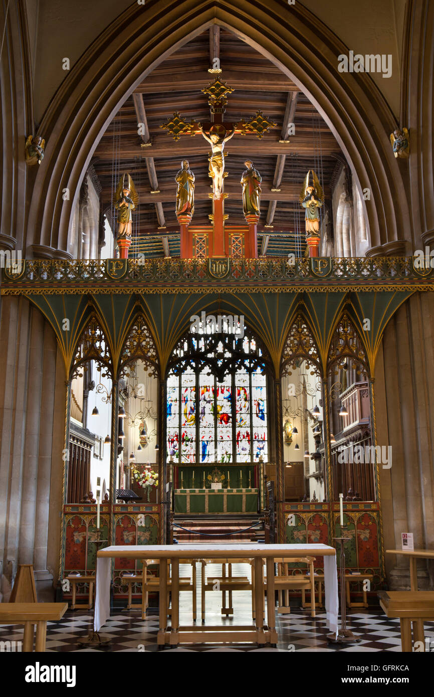 Regno Unito, Inghilterra, Bedfordshire, Bedford, la chiesa di St Paul, interno a navata unica, Rood schermo Foto Stock