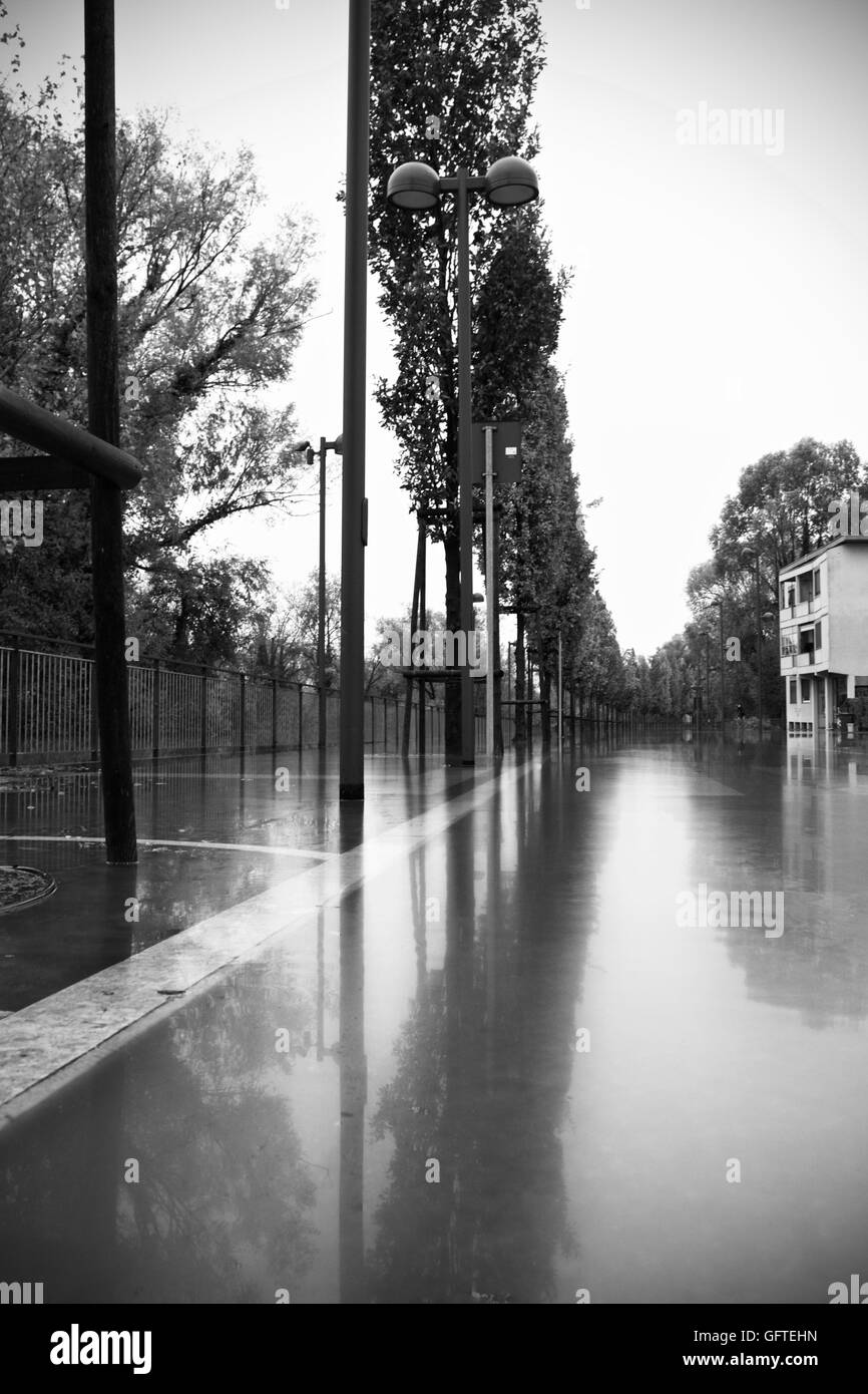 Proiettori eccezionali a Pordenone nel novembre 2010 - Pordenone alluvione Novembre 2010 - Massimiliano Scarpa fotografo Foto Stock