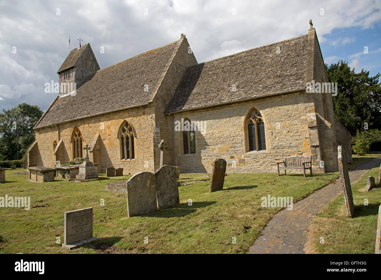 St James la grande chiesa anglicana Long Marston Warwickshire, Regno Unito Foto Stock