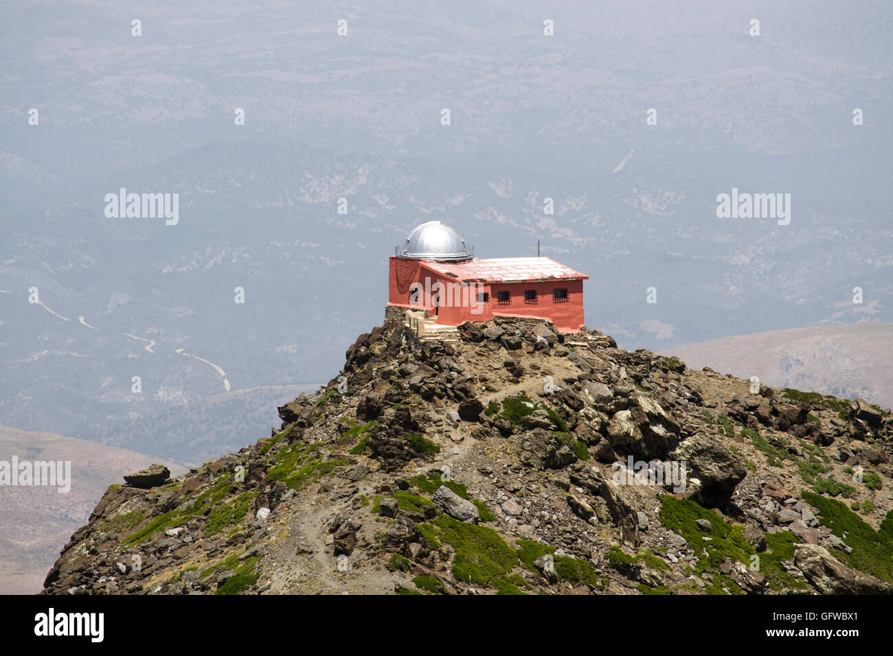 Vecchio e restaurato 1902 Osservatorio Mojon del Trigo, Kyoto telescopio riflettore, Sierra Nevada, Andalusia, Spagna. Foto Stock