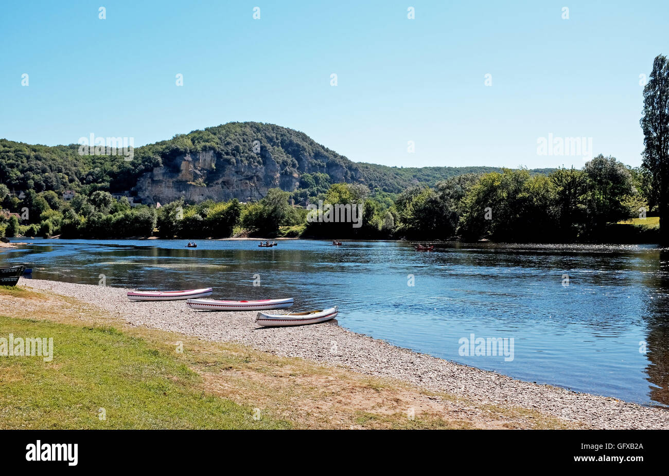 In canoa sul fiume Dordogne a sud ovest della Francia Midi Pyrenees Foto Stock