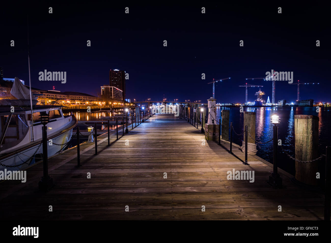 Norfolk Pier di notte Foto Stock