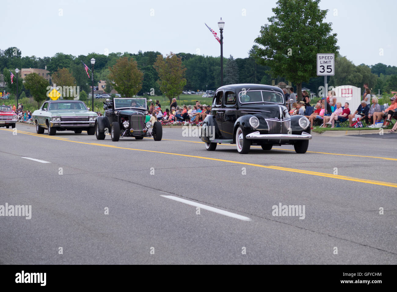 2016 Cruz-In annuale parata di Whitehall e Montague, Michigan per antichi e auto d'epoca. Foto Stock