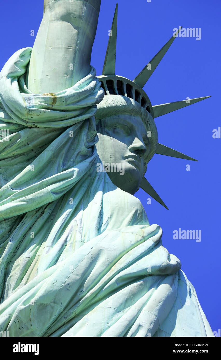 Una chiusa vista della Statua della Libertà. La città di New York New York,USA Foto Stock