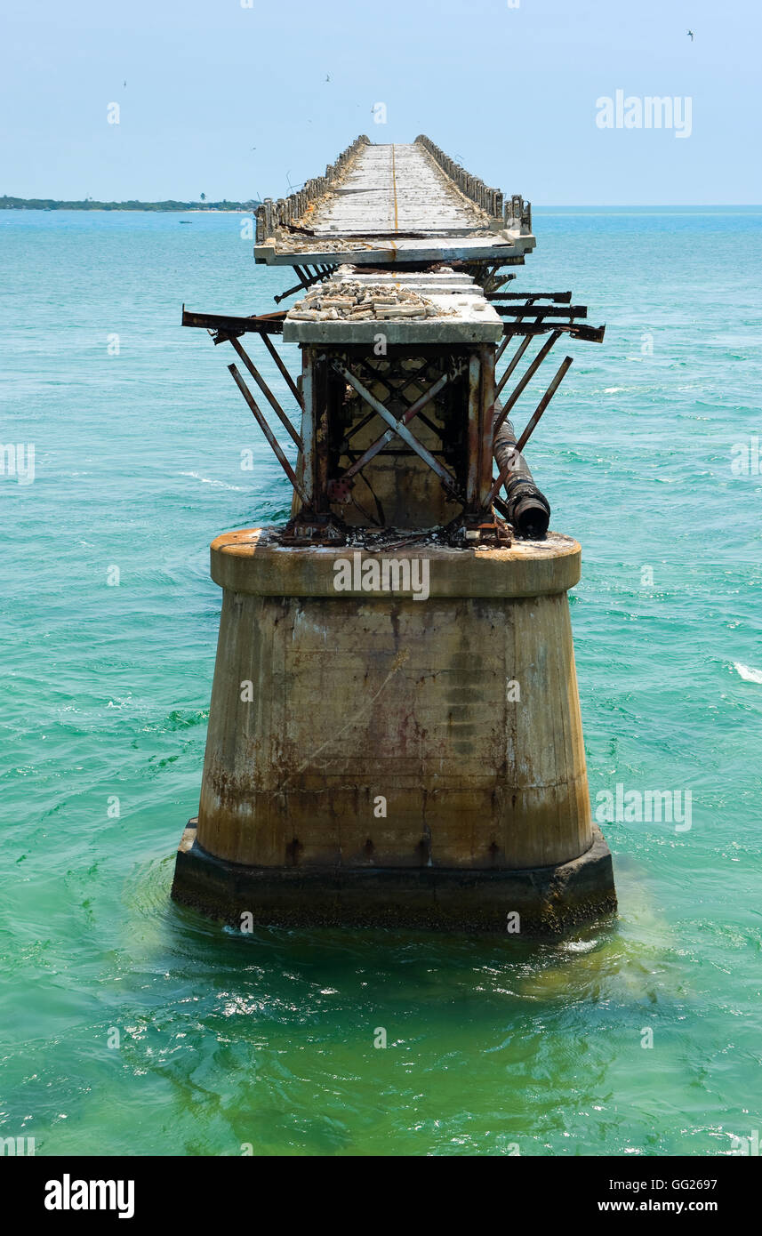 Il vecchio Bahia Honda ponte ferroviario a Bahia Bay State Park sulla Florida Keys Foto Stock