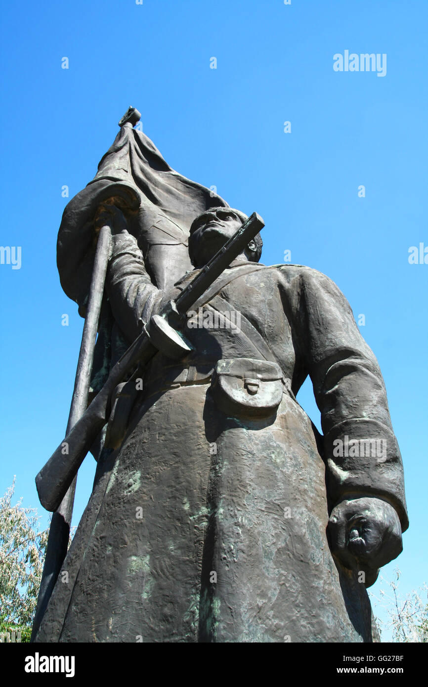 Antica statua sovietica nel Memento Park. Budapest, Ungheria Foto Stock
