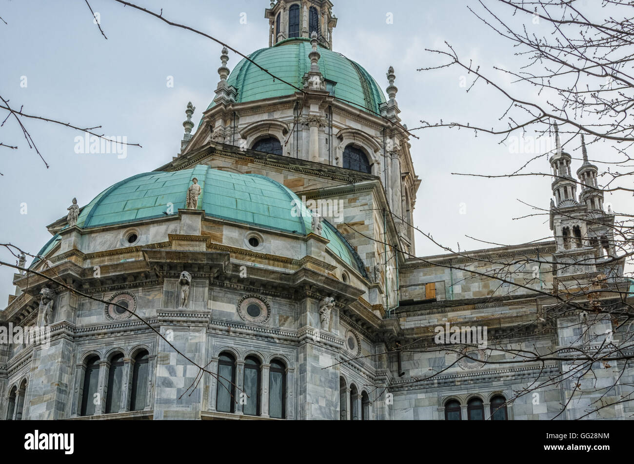 La cupola della cattedrale di Como con verdi cupole, Italia Foto Stock
