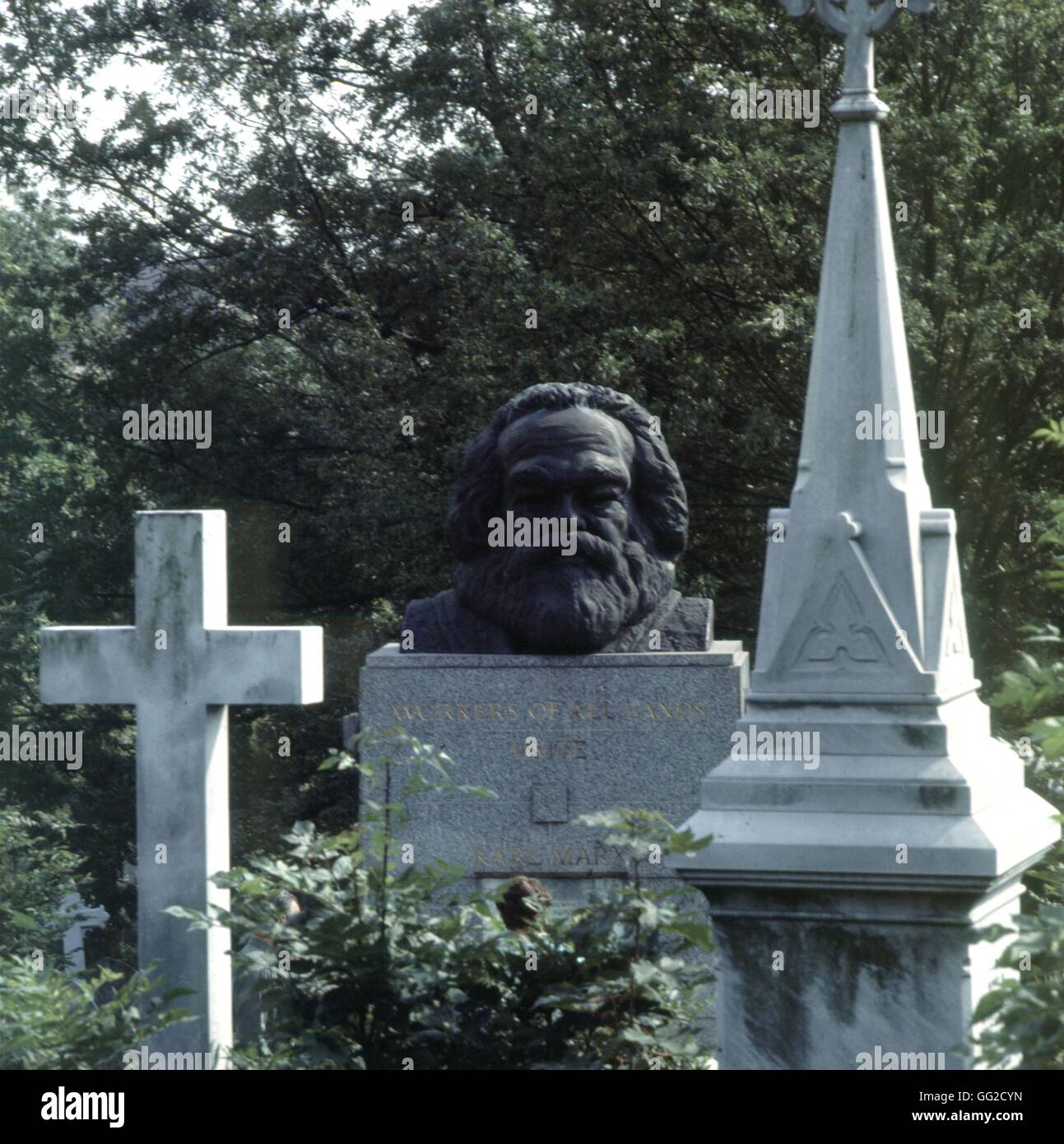 Il cimitero di Highgate, Karl Marx tomba del ventesimo secolo in Inghilterra Foto Stock