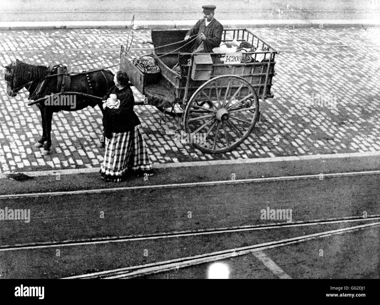 Scena di strada di Parigi inizio del XX secolo Foto Stock