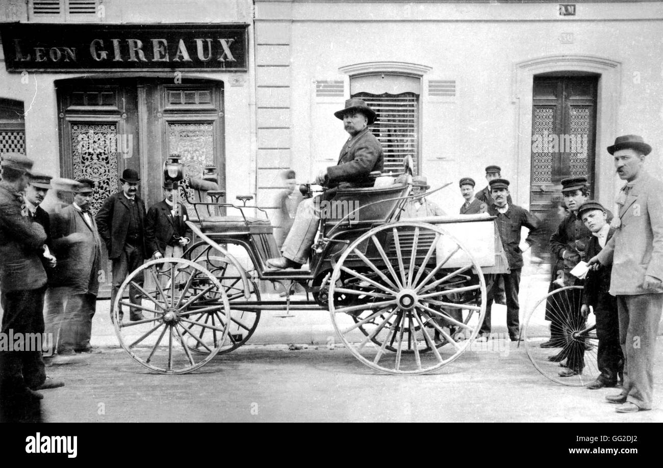 La concorrenza di vetture senza cavalli organizzate dal 'Petit Journal'. N° 85 : Il sig. Roger in un 2 a 4 posti auto. Motore di paraffina. Luglio 22, 1894 Francia Foto Stock