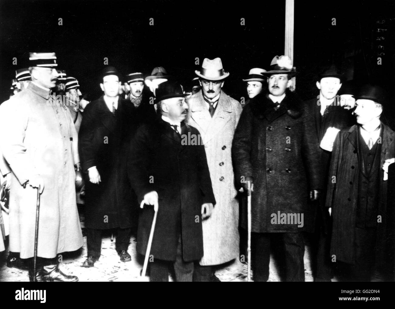 Trattato di Versailles : Arrivo della delegazione tedesca per la conferenza di pace in Vaucresson Aprile 9, 1919 Francia Foto Stock