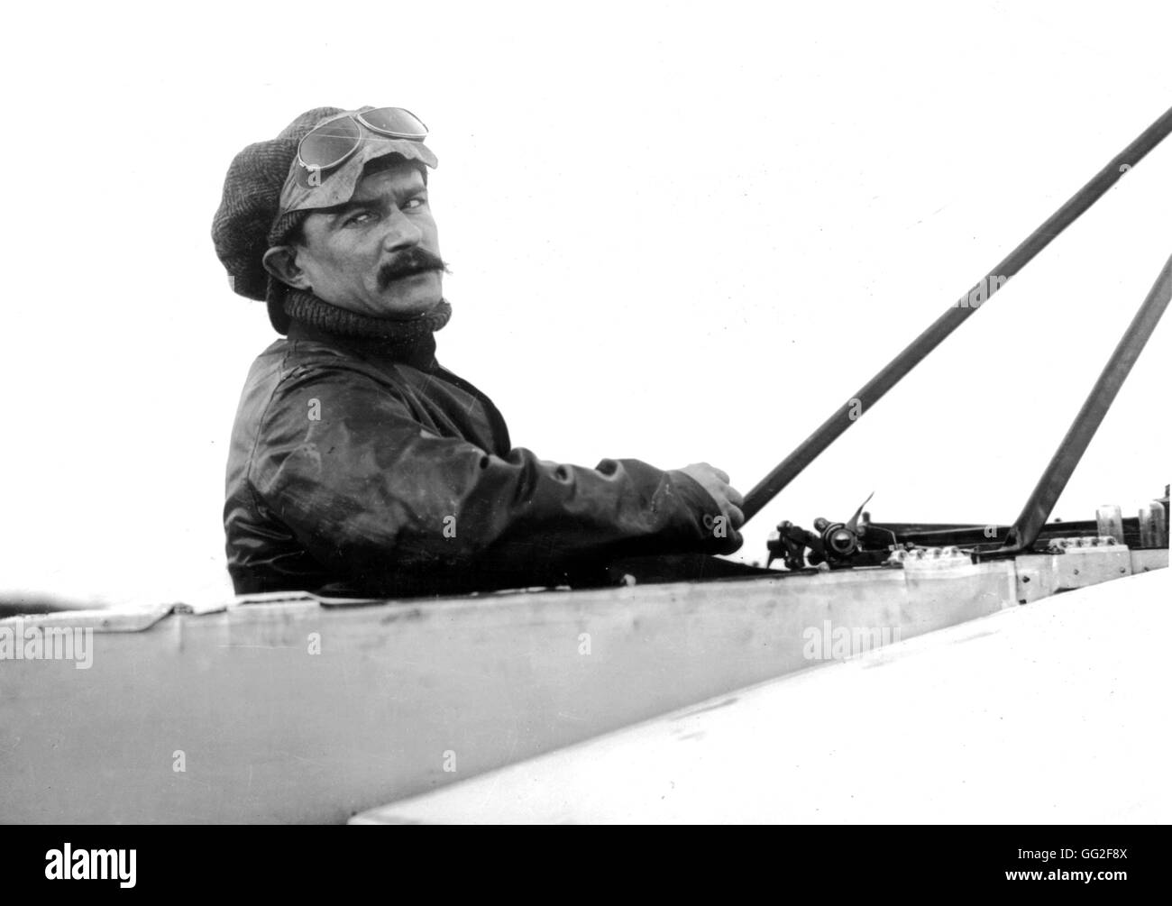 Jules Védrine, aviatore francese specializzata in acrobazia 1919 Francia Foto Stock